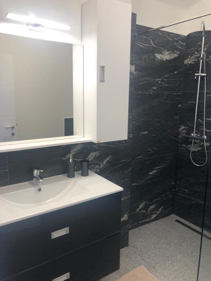 מדולין Mk Apartments מראה חיצוני תמונה
