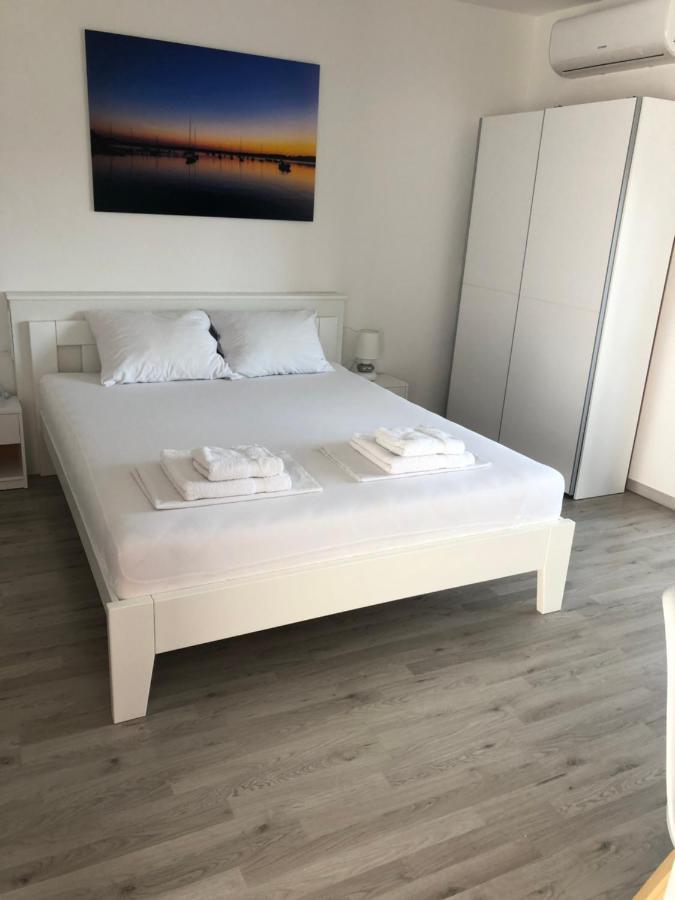 מדולין Mk Apartments מראה חיצוני תמונה