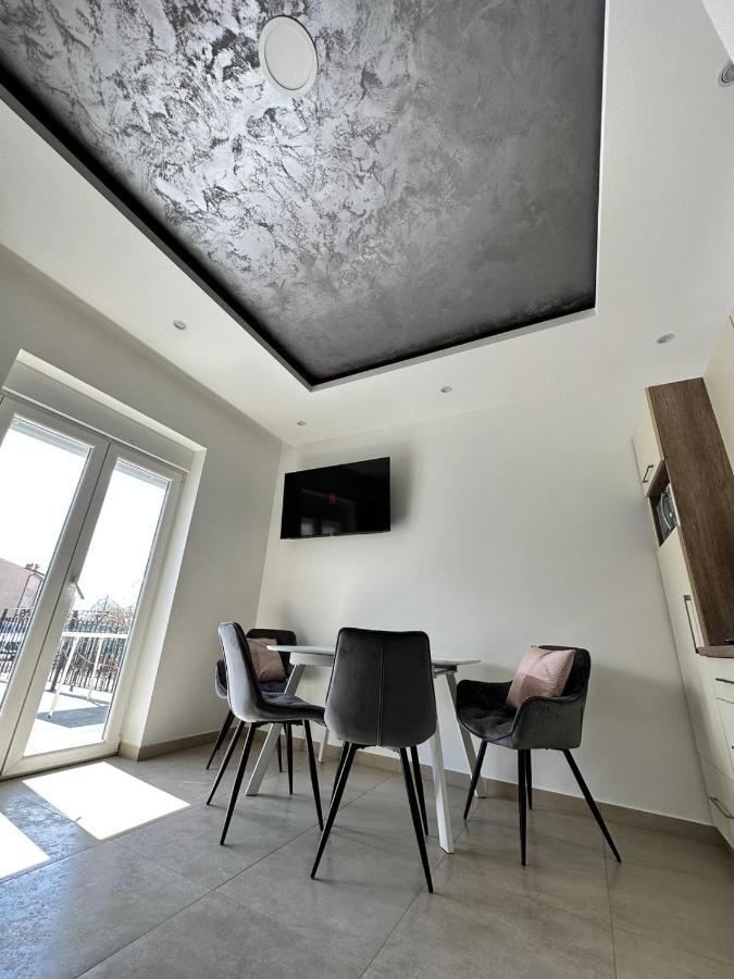 מדולין Mk Apartments מראה חיצוני תמונה