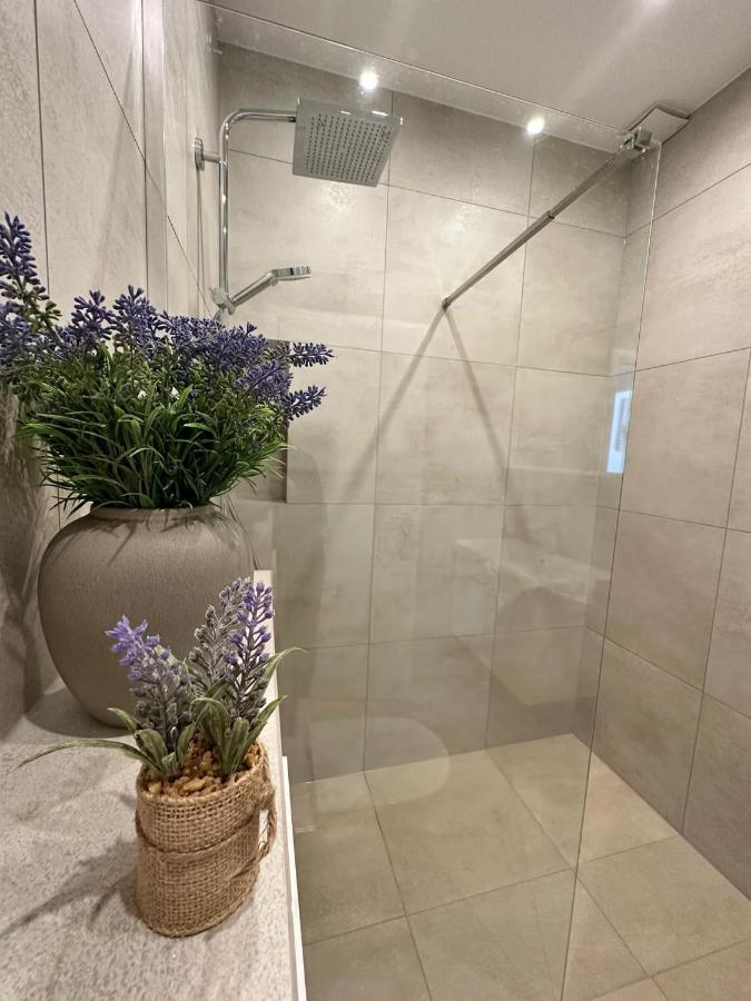 מדולין Mk Apartments מראה חיצוני תמונה